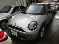 ミニ  ミニ クーパーC ナビ・Rカメラ